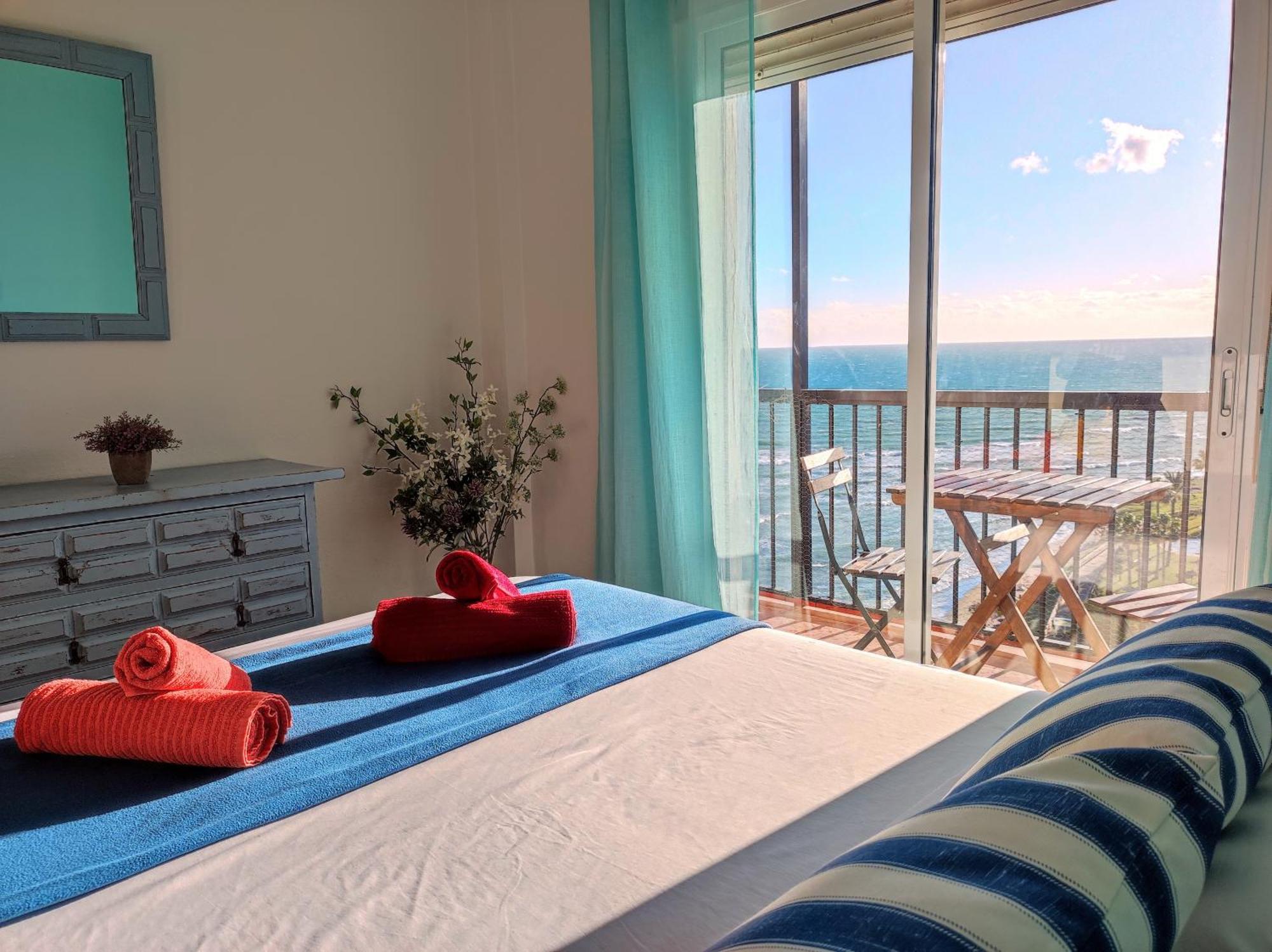Apartamento Mar Azul, Primera Linea De Playa Sitio de Calahonda 外观 照片